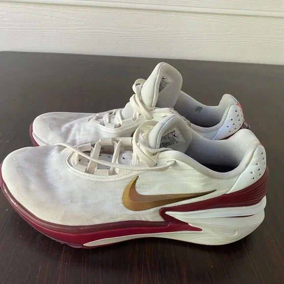 12.5‎ Nike Zoom GT Cut 2 "Sisterhood" White Gold Maroon Basketball Preowned FLAW - Picture 5 of 10